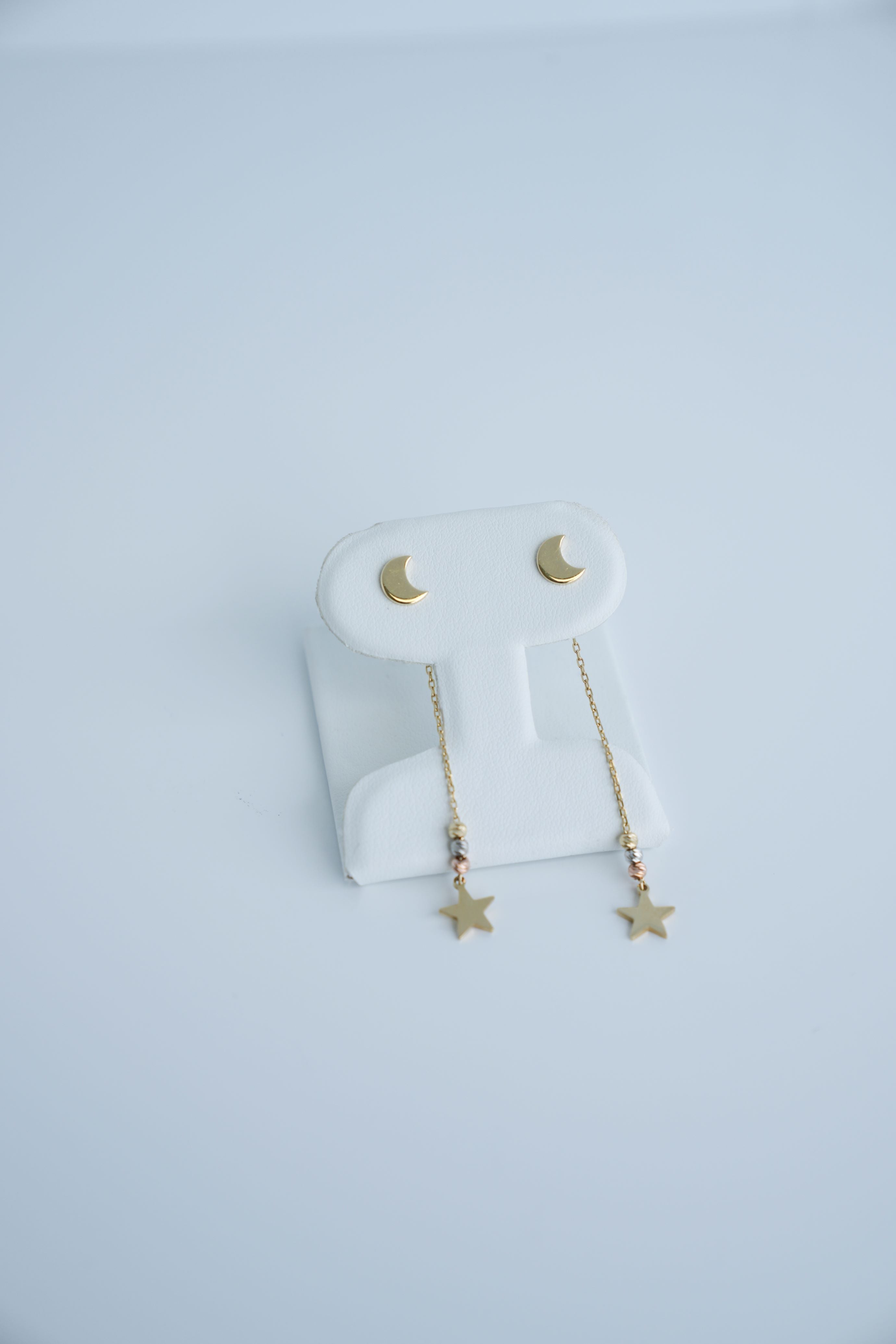 Aretes Colgantes con Luna